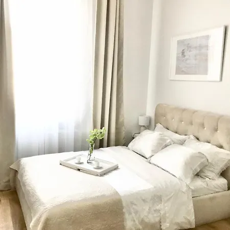 Apartment By Old Town 2 Riga